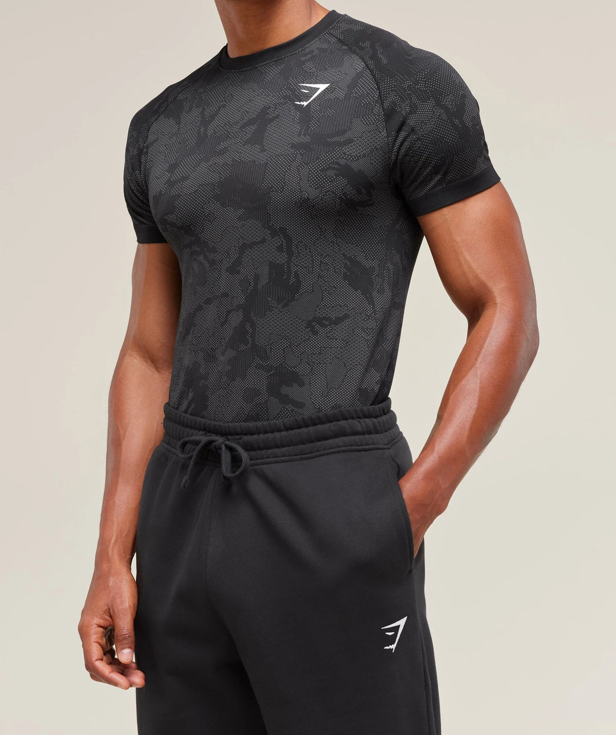 Geo Seamless T-Shirt - Black/Charcoal Grey