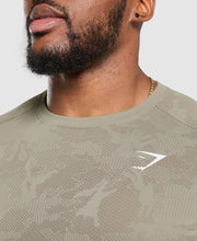 Geo Seamless T-Shirt - Linen Brown/Camo Brown