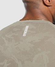 Geo Seamless T-Shirt - Linen Brown/Camo Brown