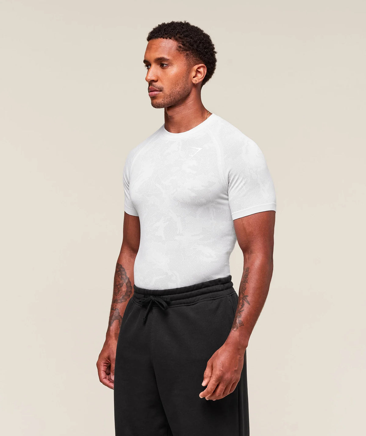 Geo Seamless T-Shirt - White/Light Grey