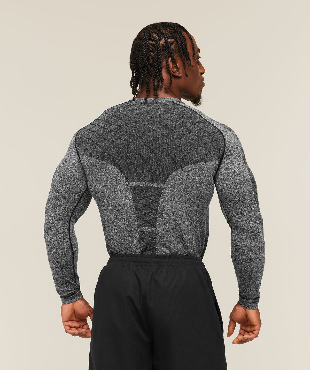 Devant Seamless Long Sleeve T-Shirt - Black