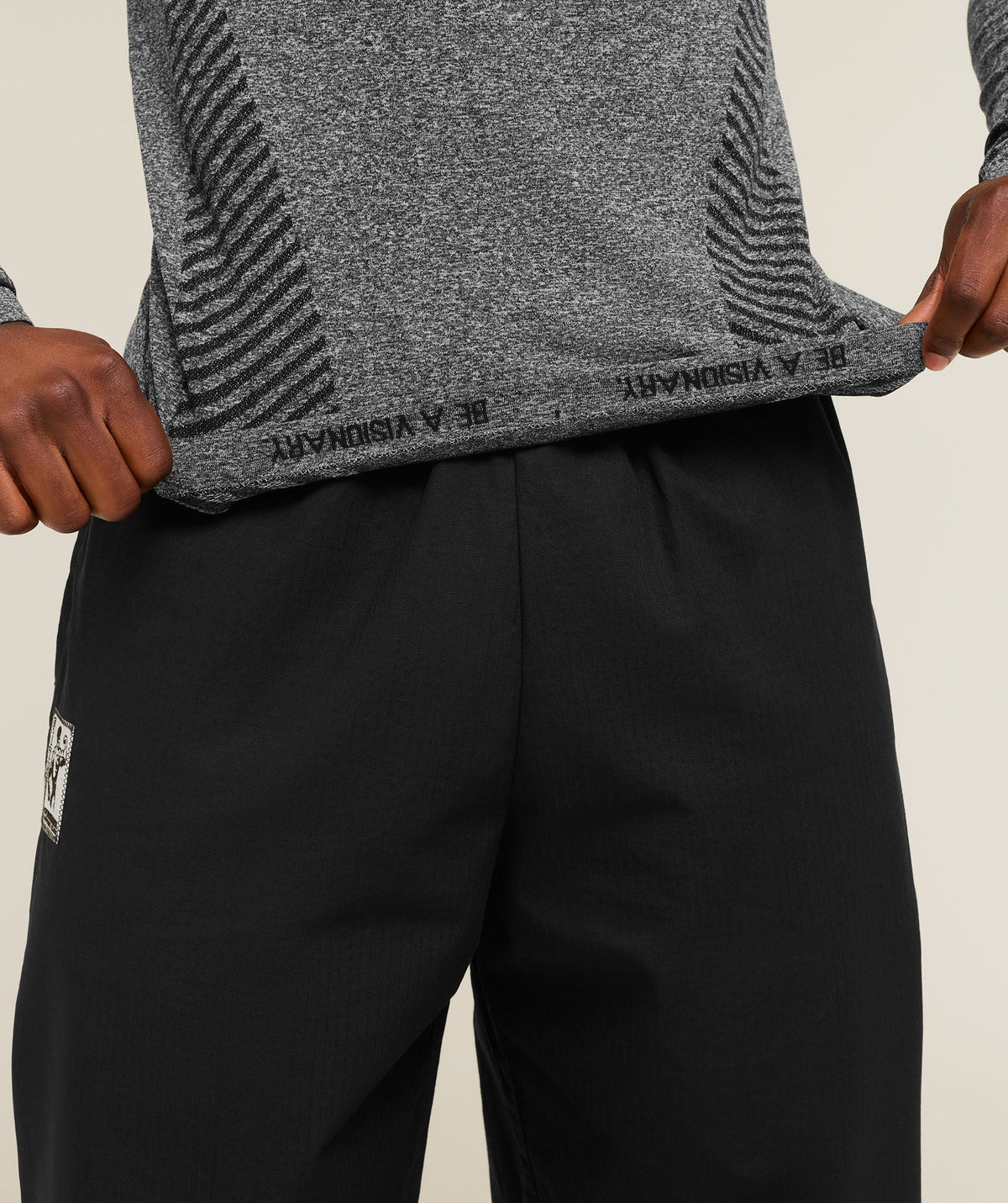 Devant Seamless Long Sleeve T-Shirt - Black Grey