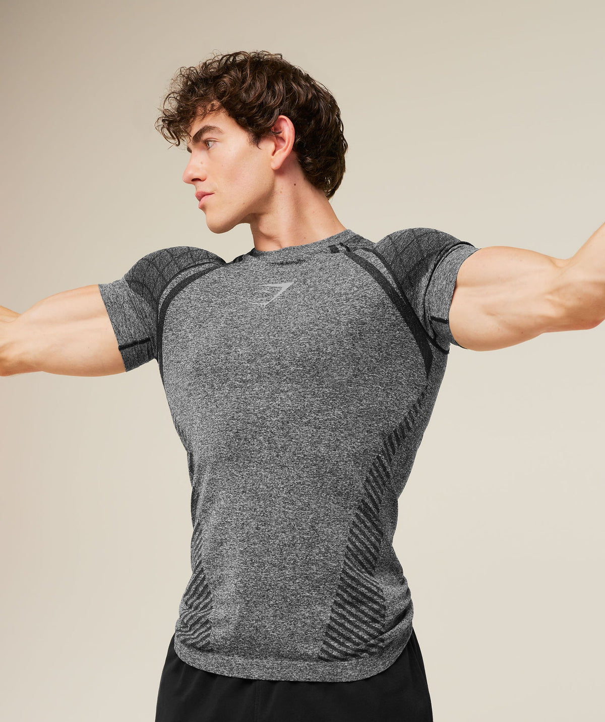 Devant Seamless T-Shirt - Black