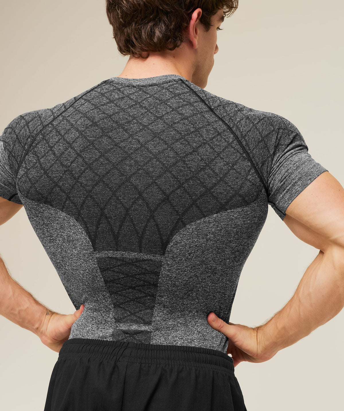 Devant Seamless T-Shirt - Black